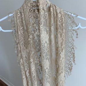 Stunning cream and gold lace scarf